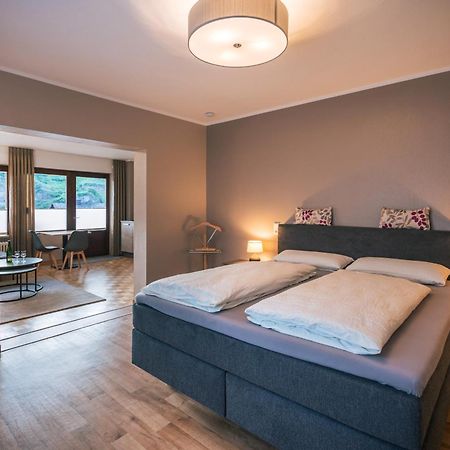 Burg  Ferienweingut Hirschen Schulstrasse B&B 외부 사진