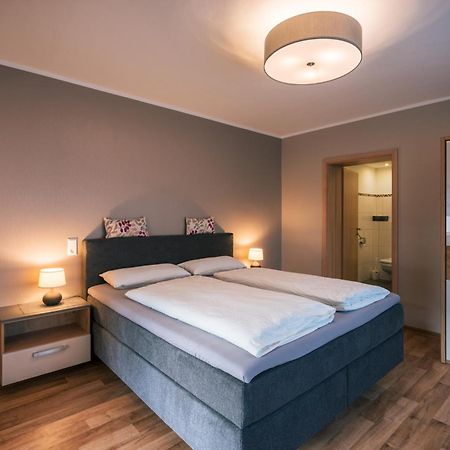 Burg  Ferienweingut Hirschen Schulstrasse B&B 외부 사진