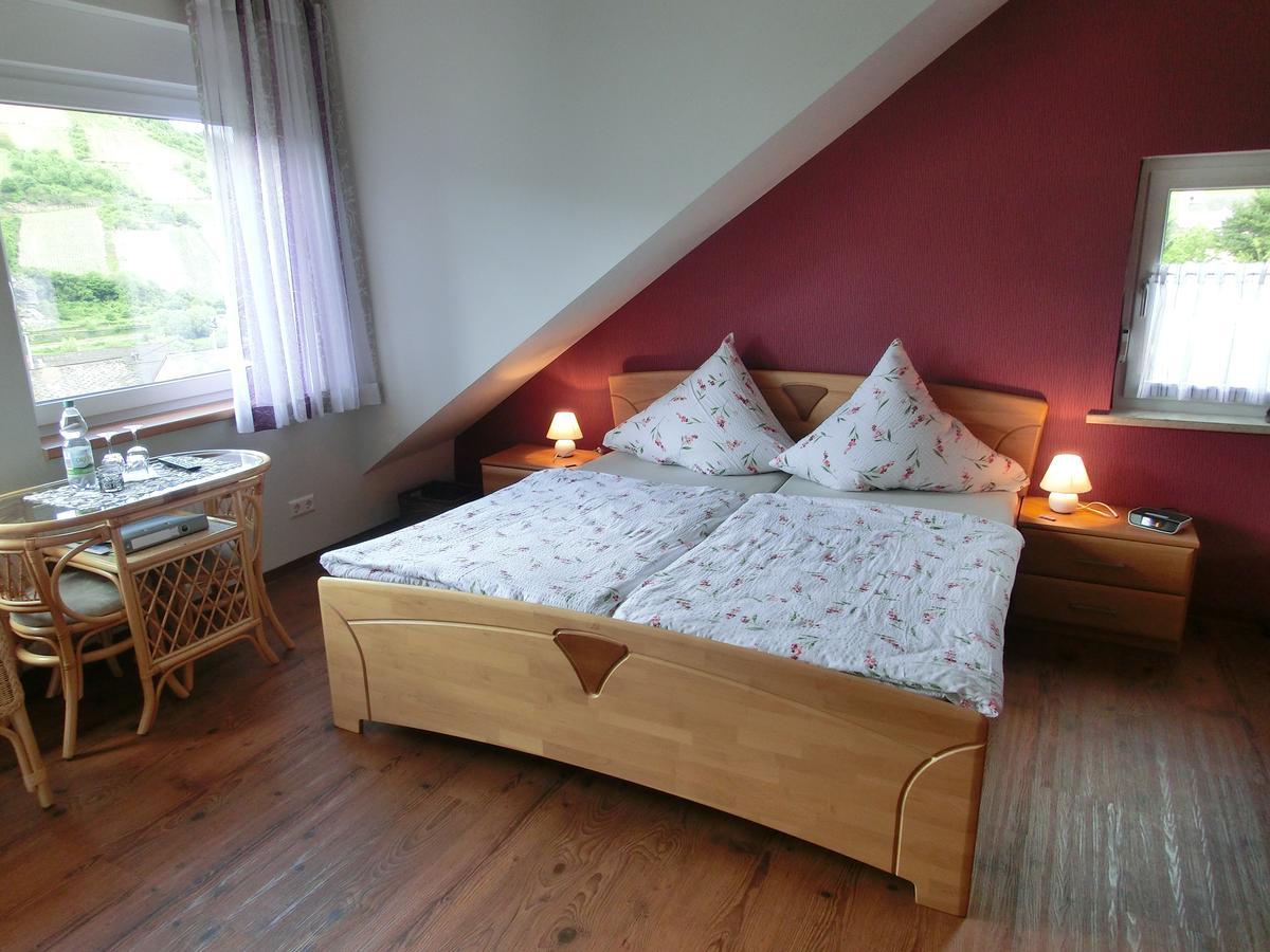 Burg  Ferienweingut Hirschen Schulstrasse B&B 외부 사진