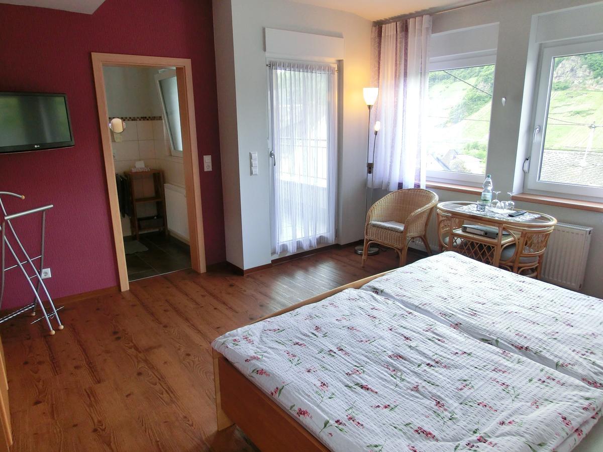Burg  Ferienweingut Hirschen Schulstrasse B&B 외부 사진